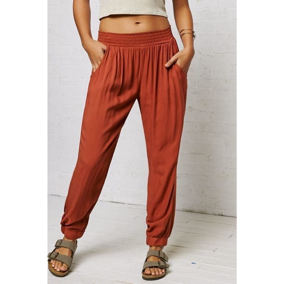 American Eagle Outfitters Pants - Olive Green Soft Joggers